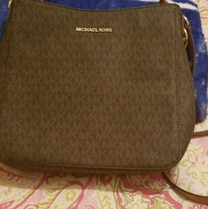 Authentic Michael Kors Cross Body
